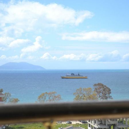 Seaview Penthouse 2 Bedrooms Apartment & Box Garage Vlore Bagian luar foto
