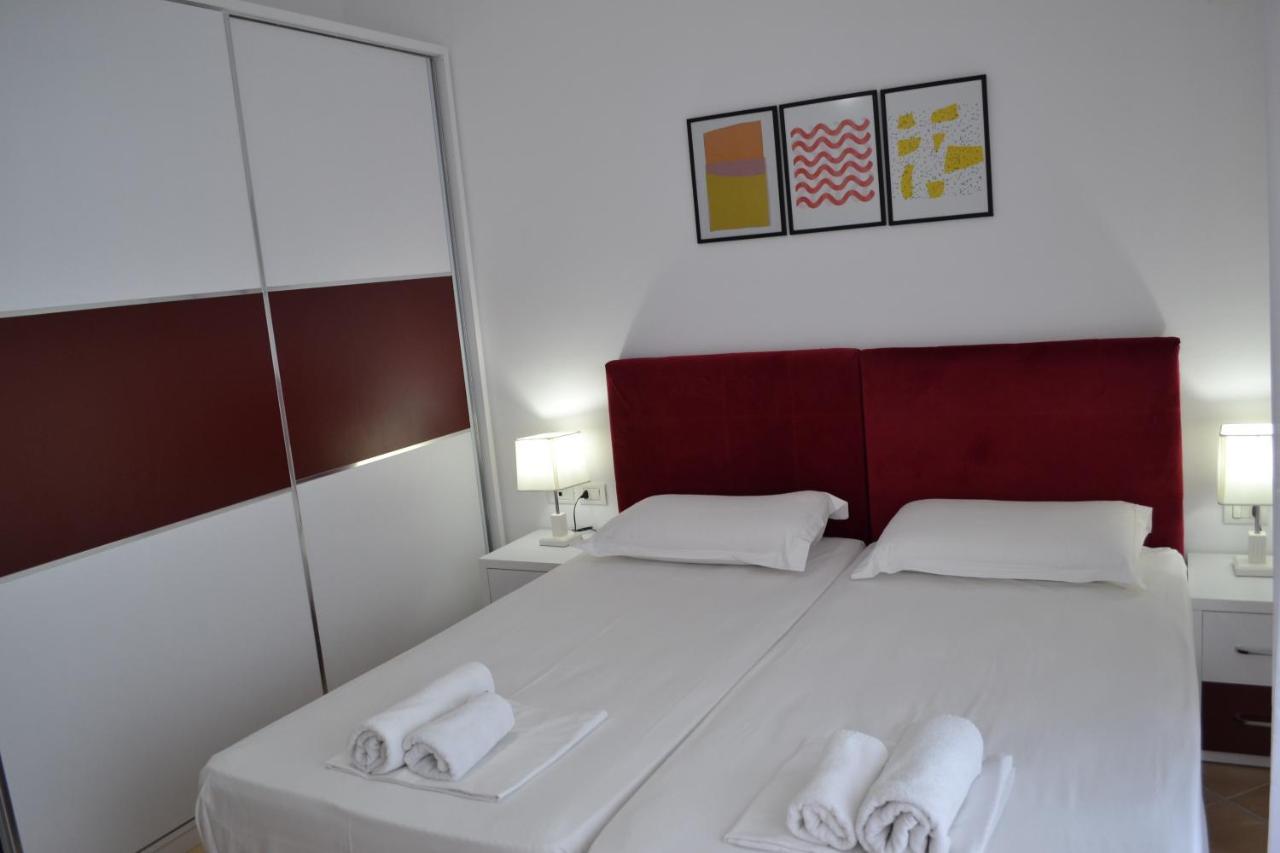 Seaview Penthouse 2 Bedrooms Apartment & Box Garage Vlore Bagian luar foto