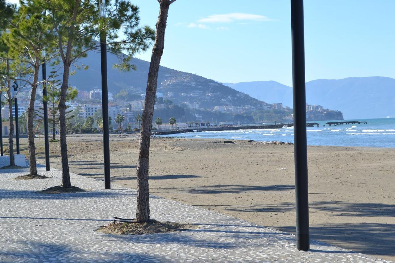 Seaview Penthouse 2 Bedrooms Apartment & Box Garage Vlore Bagian luar foto
